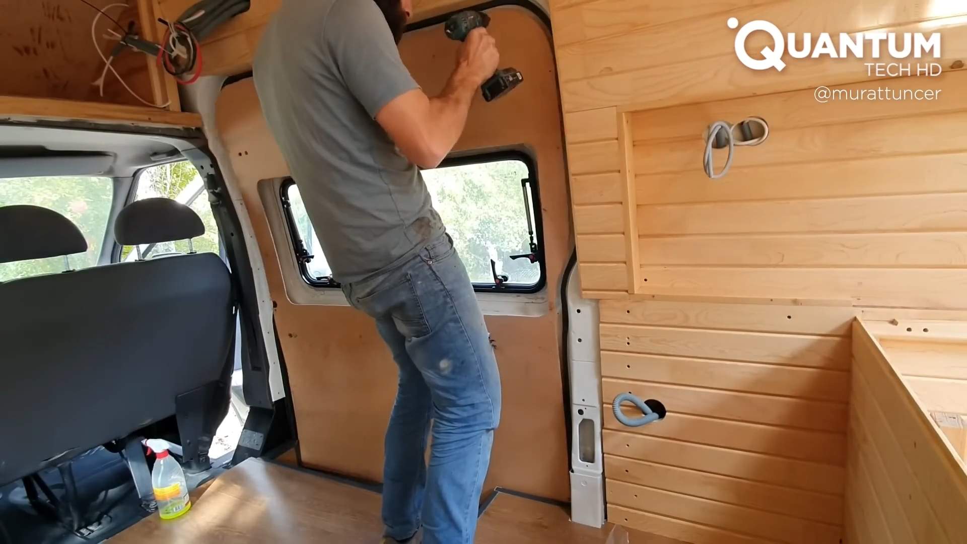 导播车改装之学习篇/省钱，简约，实用的房车改装分享，细节值得学习