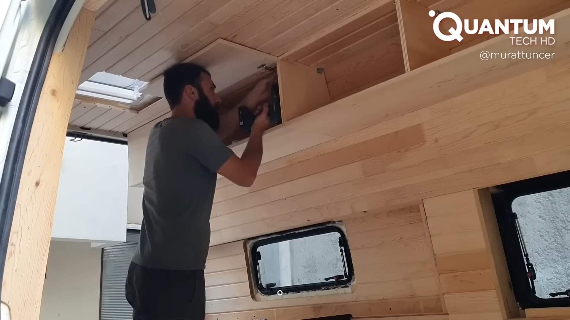 导播车改装之学习篇/省钱，简约，实用的房车改装分享，细节值得学习