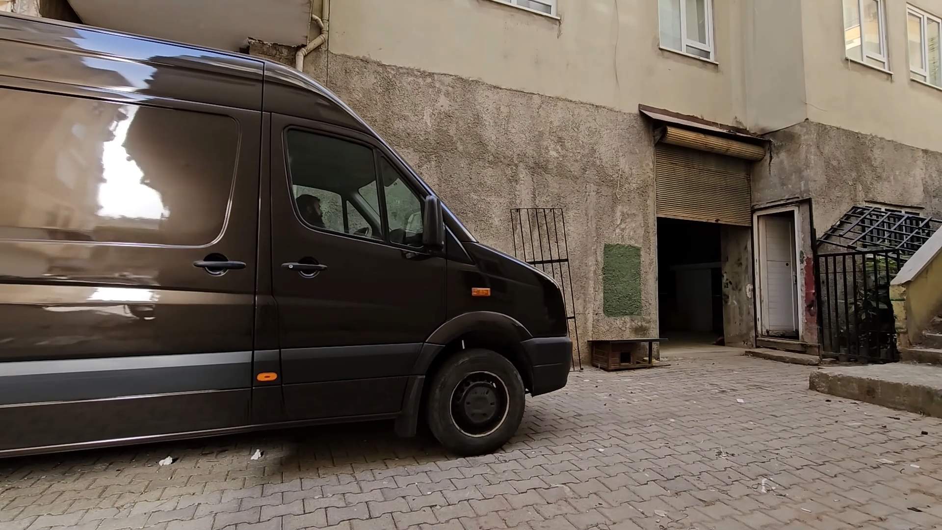 房车改装篇/这个老外的基础做的非常规范/值得学习借鉴/简约实用