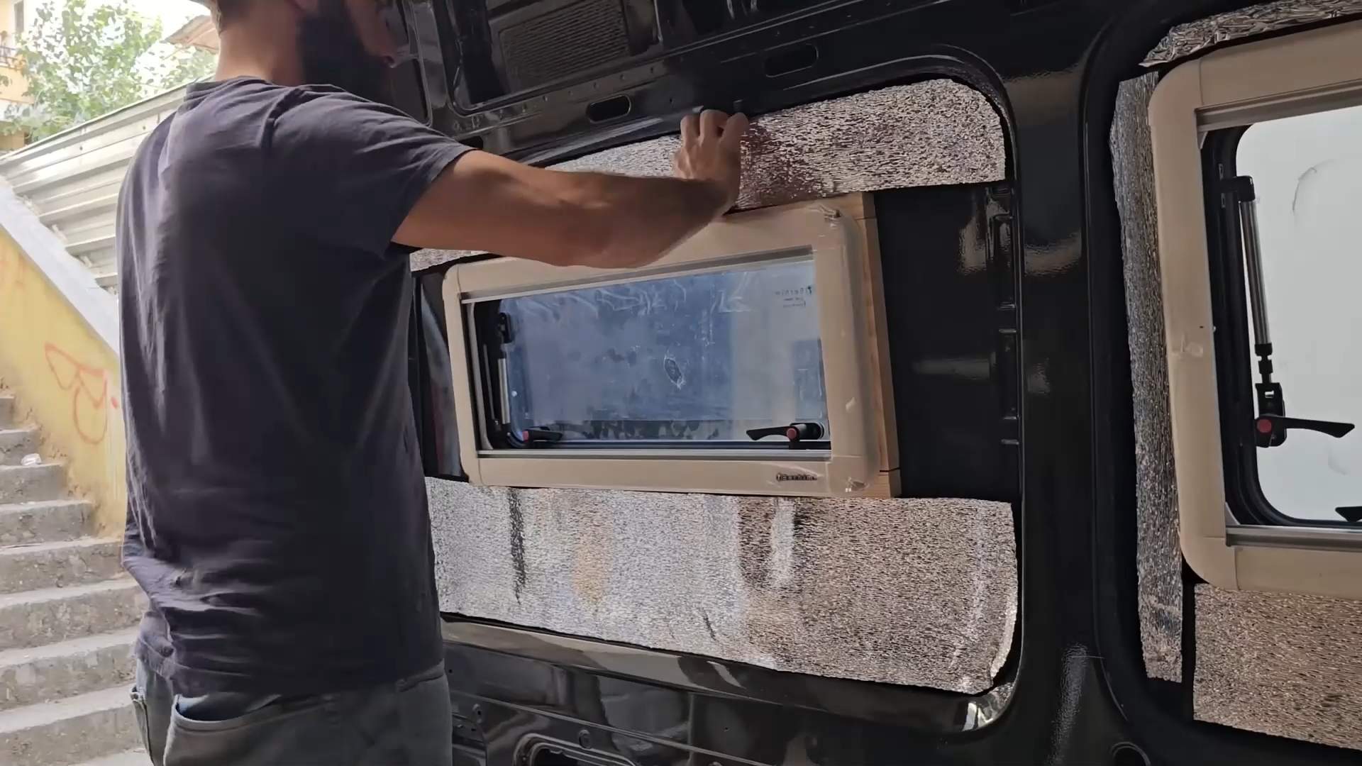 房车改装篇/这个老外的基础做的非常规范/值得学习借鉴/简约实用