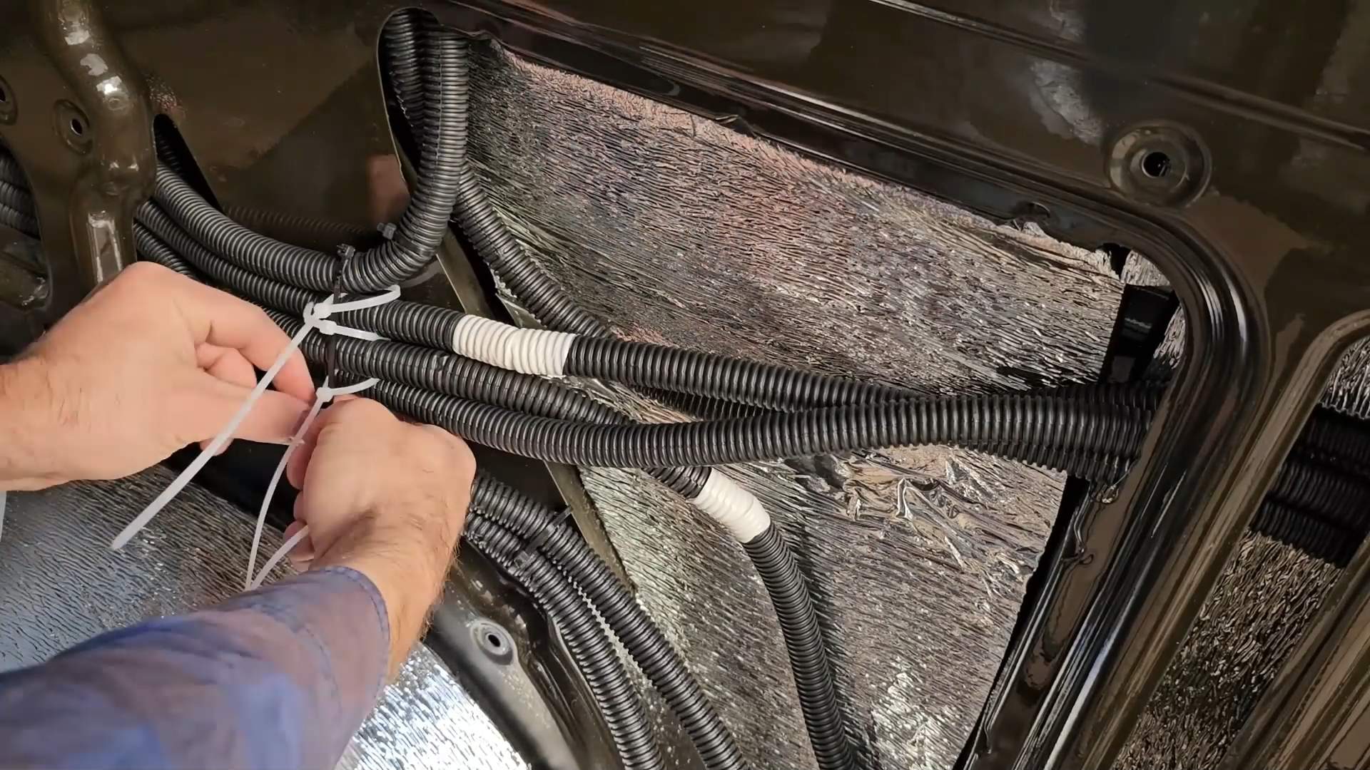 房车改装篇/这个老外的基础做的非常规范/值得学习借鉴/简约实用