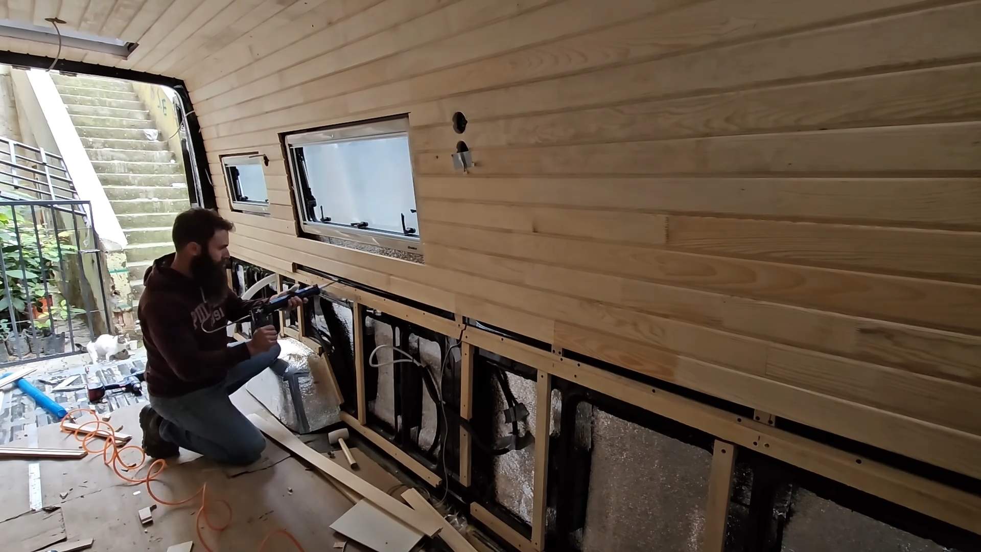 房车改装篇/这个老外的基础做的非常规范/值得学习借鉴/简约实用