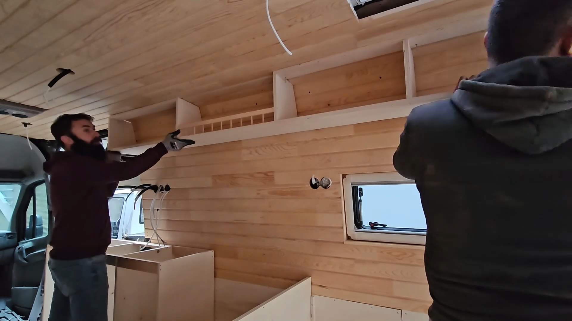 房车改装篇/这个老外的基础做的非常规范/值得学习借鉴/简约实用