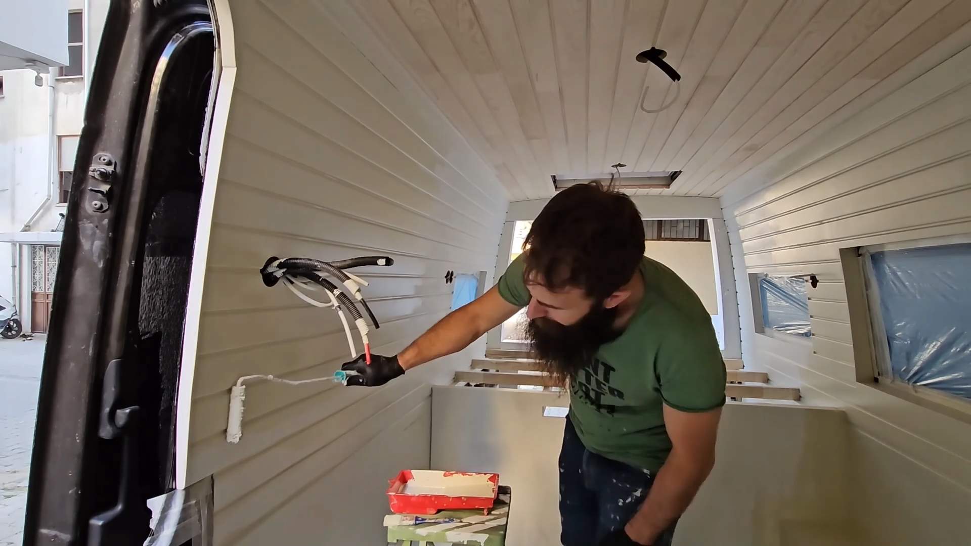 房车改装篇/这个老外的基础做的非常规范/值得学习借鉴/简约实用