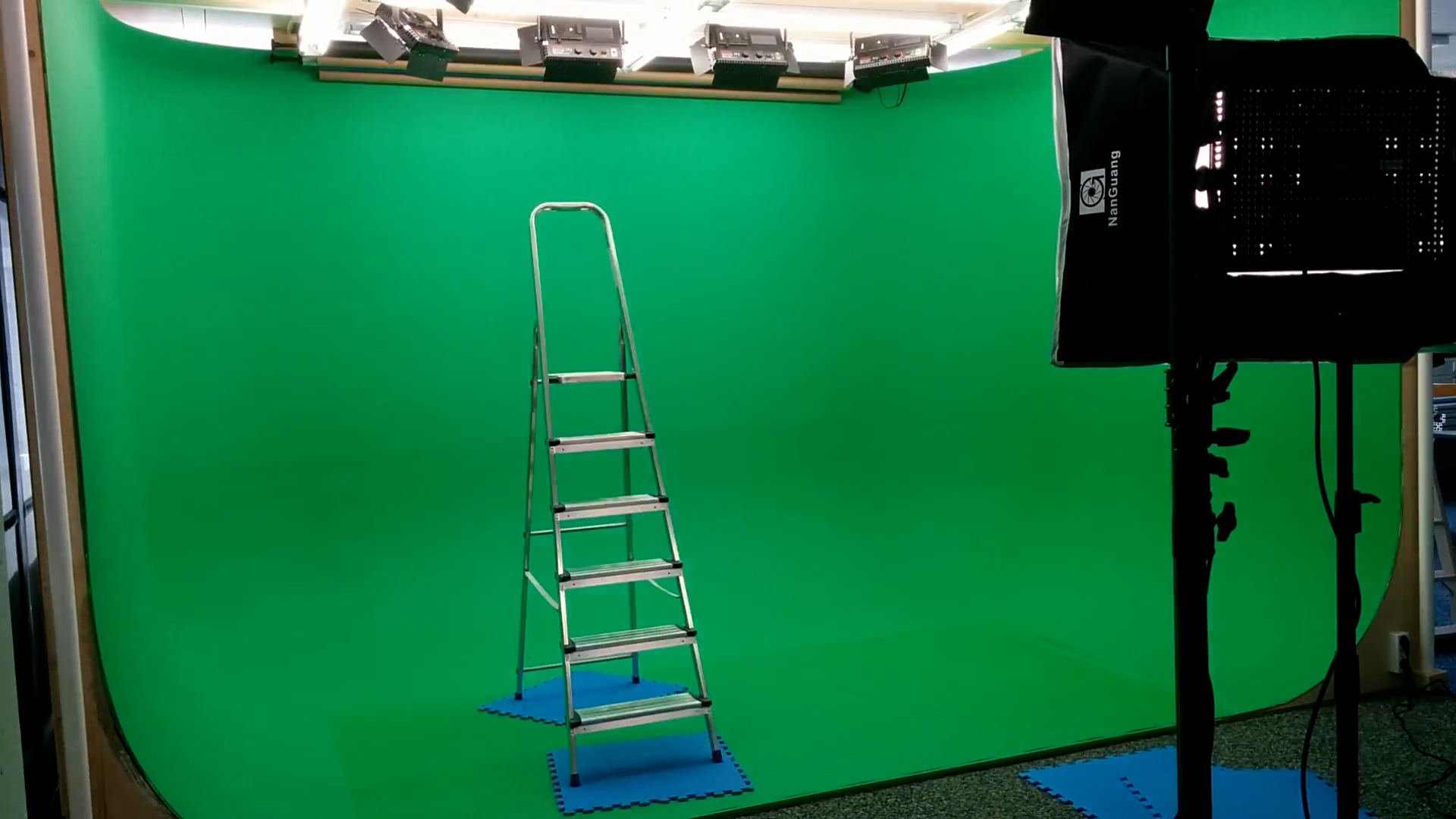 专业的虚拟直播间搭建施工-我们是专业的，期待与您的合作