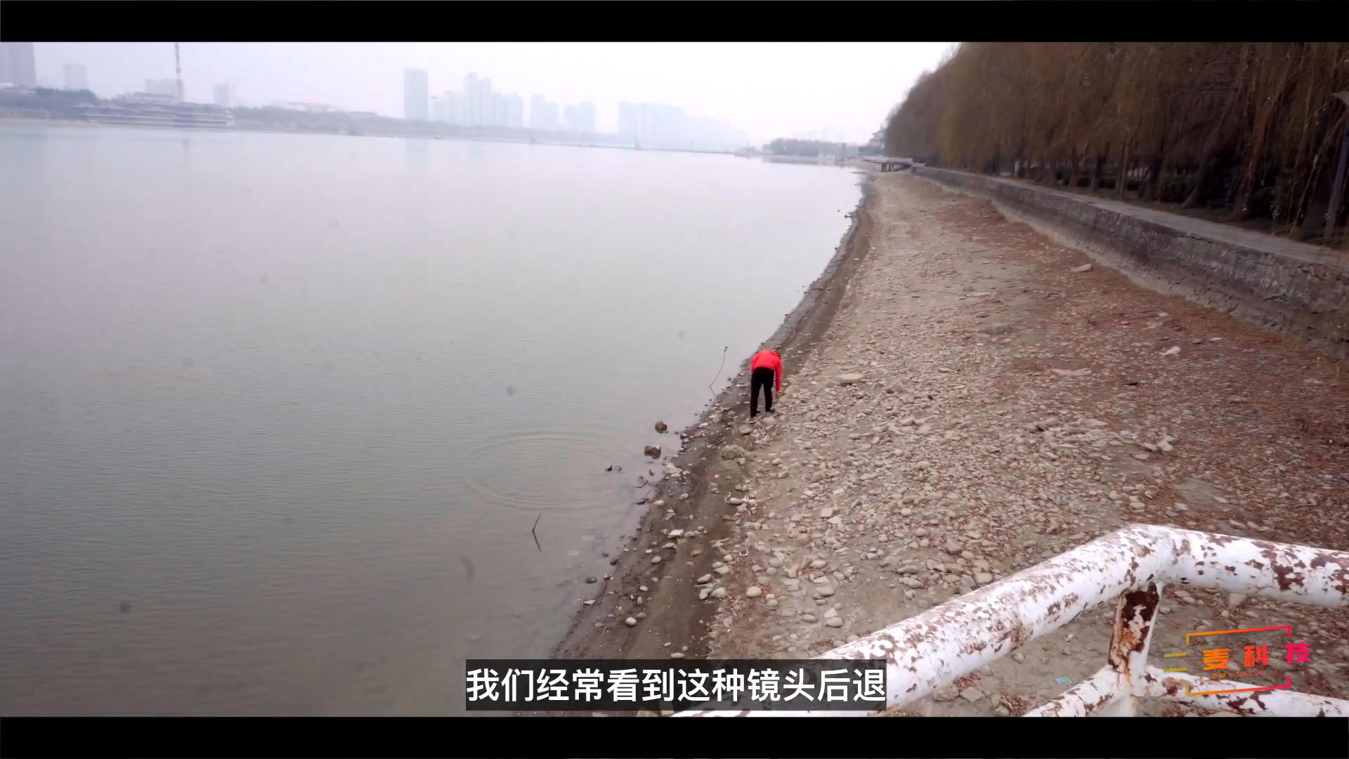 镜头运动有章法！手机拍视频时推镜头与拉镜头的这样运用