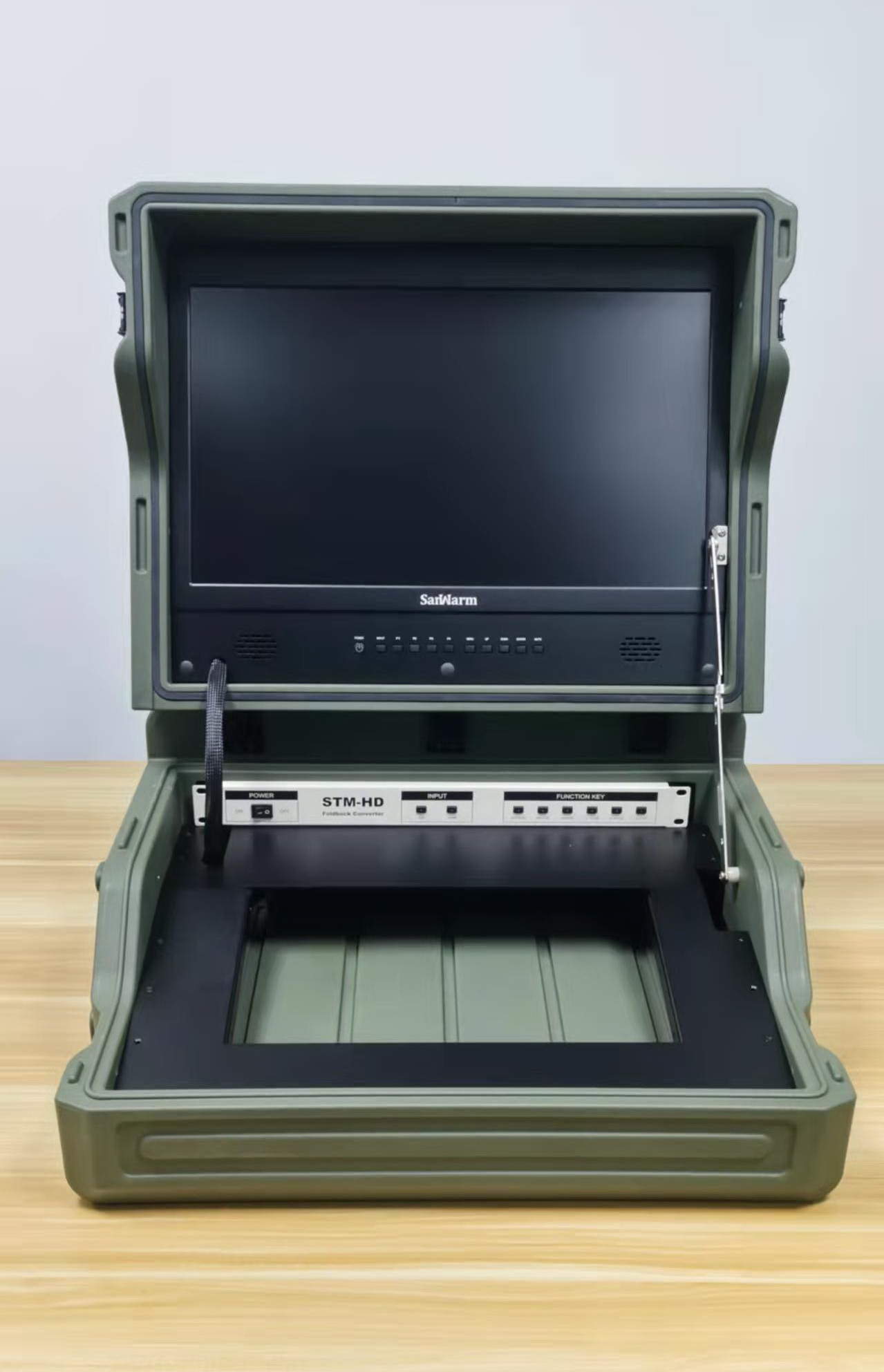 适配BMD/罗兰/索尼等专业导播台-新款专业便携式箱载导播机箱上市